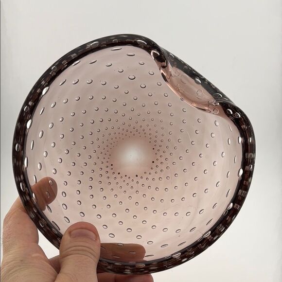 Elegant light purple Glass Art Bowl - Picture 3 of 5